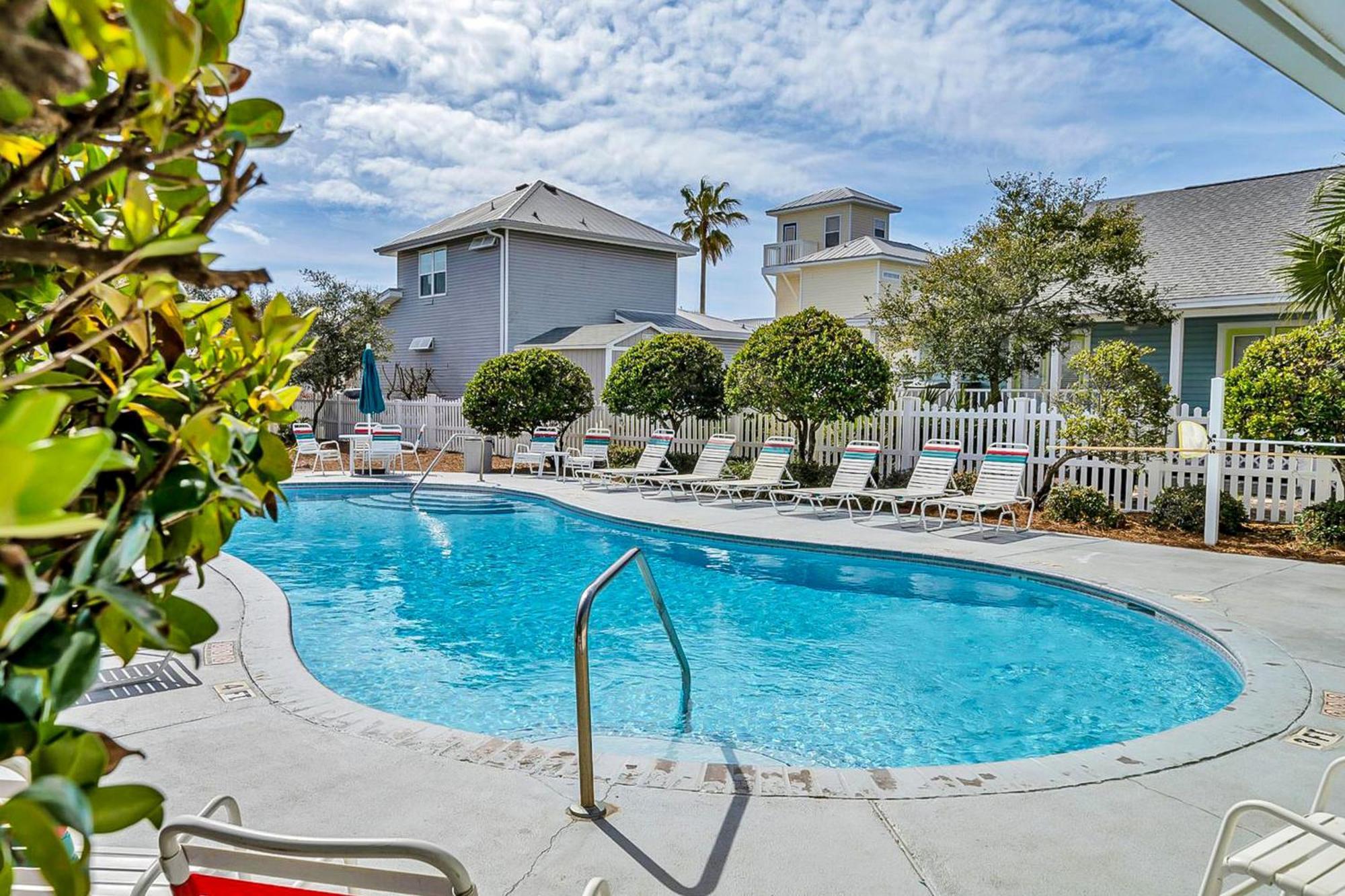 Cottages Of Crystal Beach Sea La Vie Destin Exteriör bild